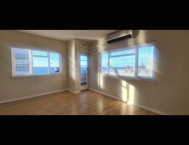 0.5 BEDROOM APARTMENT RENTED IN SEA POINT